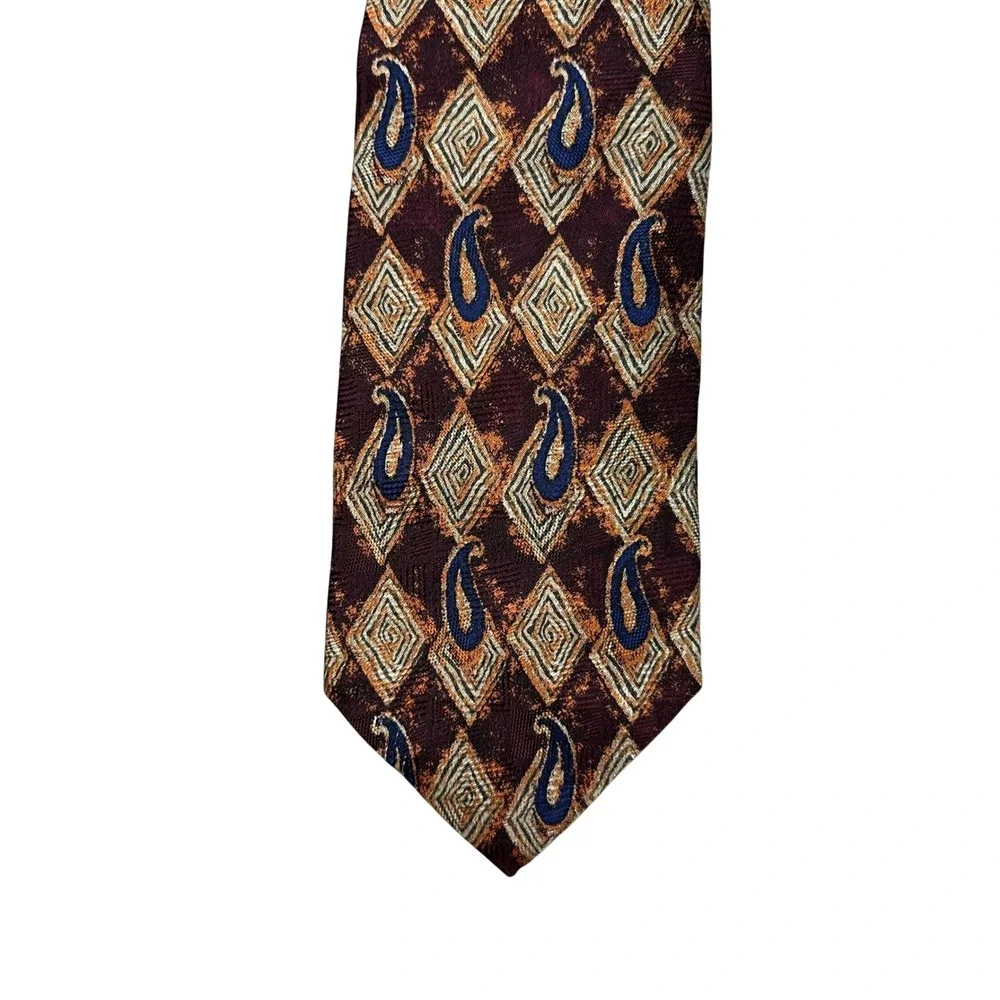 J.Z. Richards Wilsons of Wickford Mens Silk Tie Burgundy Paisley Diamond USA